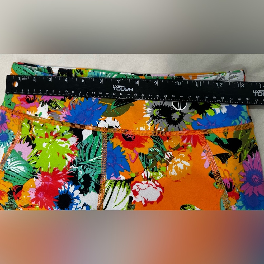 Trina Turk Womens Floral Capri Leggings, Small - Picture 5 of 7
